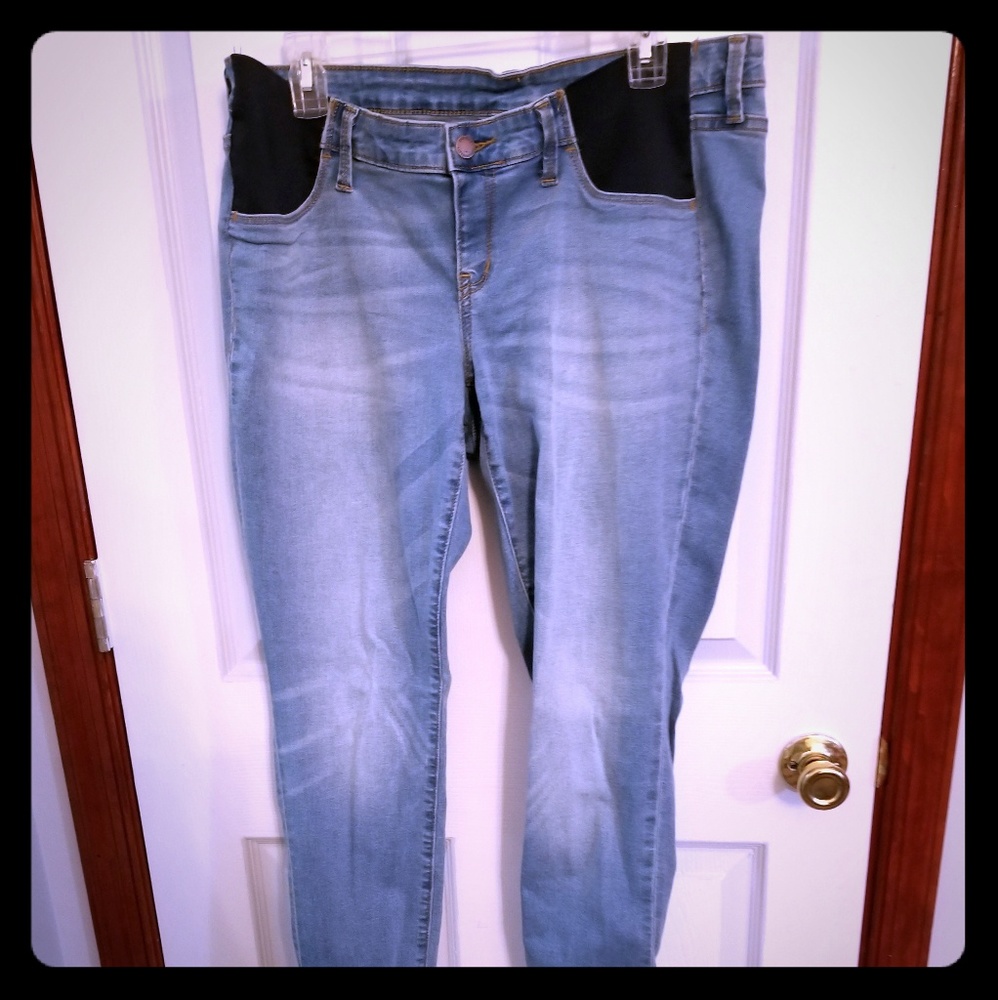 Old Navy Maternity Jeans